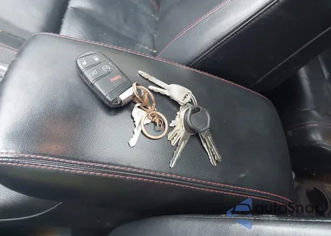 2015 Dodge Durango R/T z USA, uszkodzony, nr VIN 1C4SDJCT5FC743057